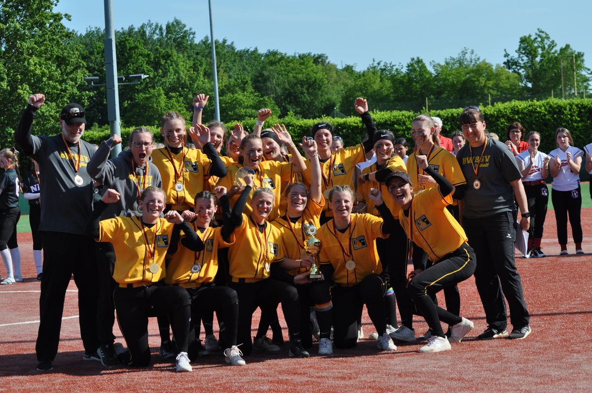 Die Softball Juniorinnen-Auswahl (U19) des BWBSV gewinnen beim Länderpokal 2023 in Paderborn